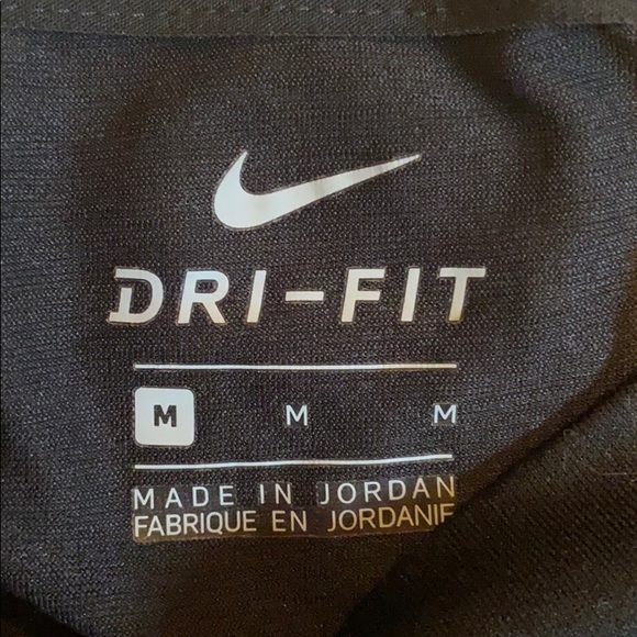 Nike Dri-Fit tank - Picture 4 of 4